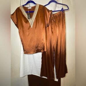 NWT Ekouaer Burnt Orange Shiny 2 PC Bohemian Pajama Shirt and Pants Size M